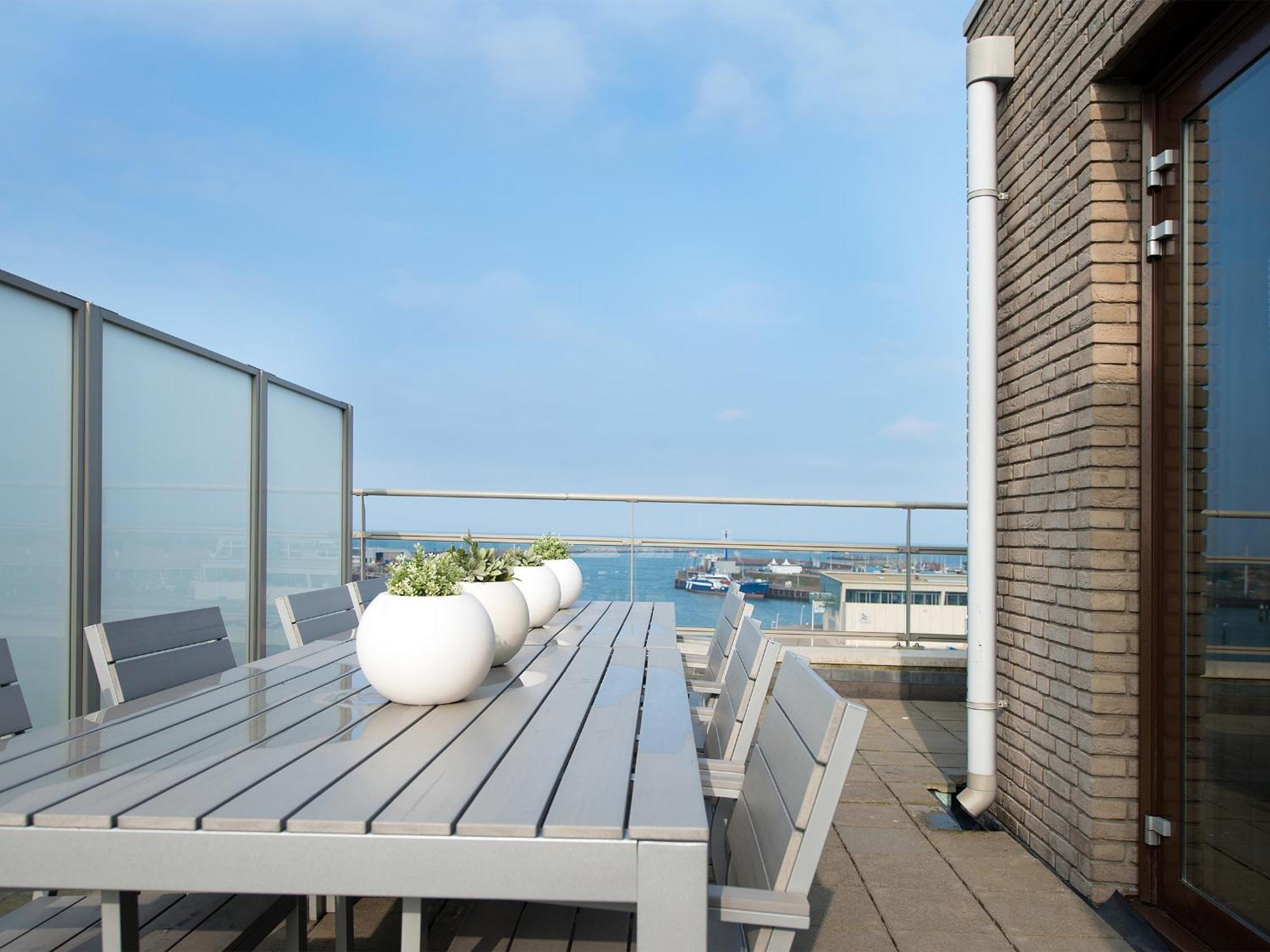 BizStay Harbour III Scheveningen Apartments Den Haag Zimmer foto